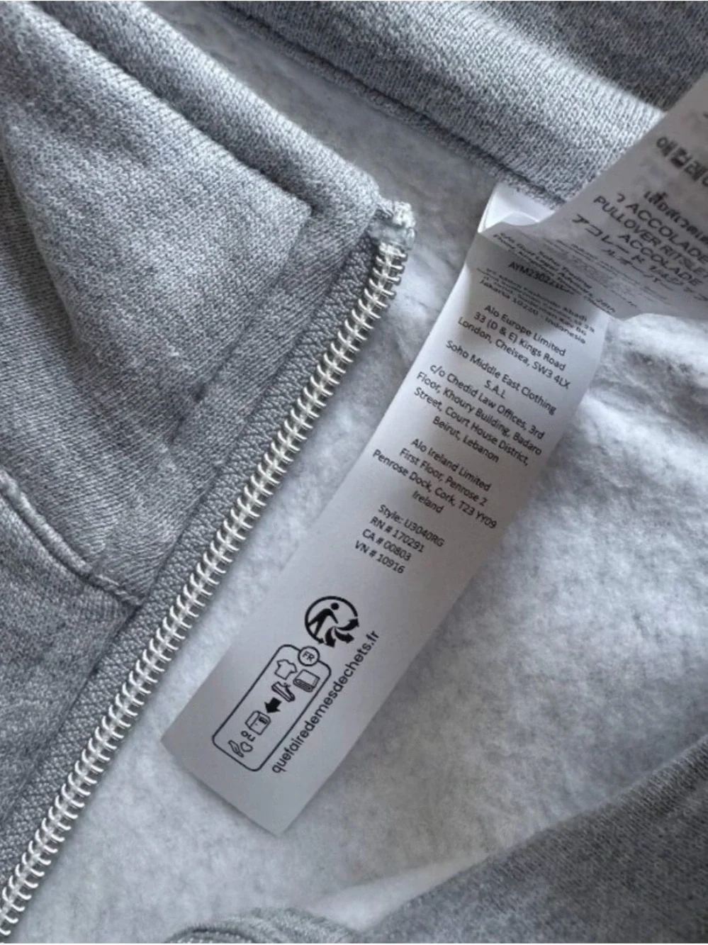 ALO Yoga Accolade 1/4 Zip Women’s Light Gray Pullover Sweatshirt